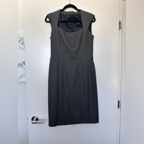 White House Black Market Shift Dress - Picture 2 of 8